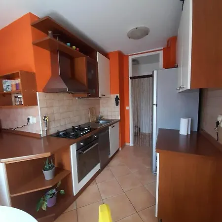 Apartman Apartment *