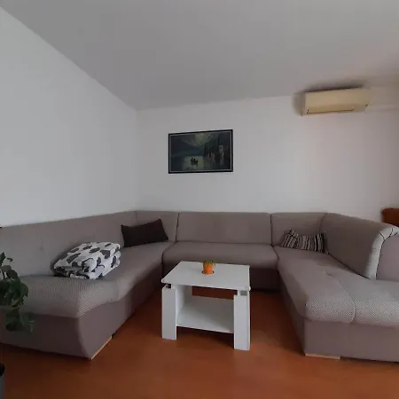 Apartment Apartman Pula
